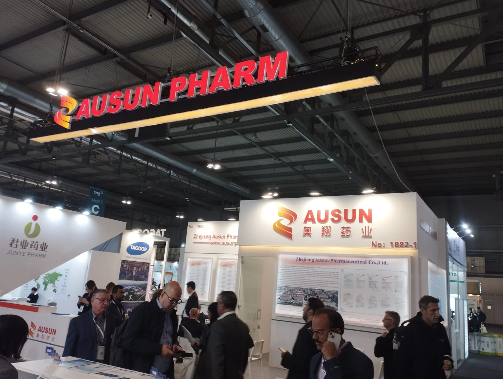 Ausun Pharm exhibition stand at CPHI Milan, Fiera Milano, designed and built by Echo Expo
