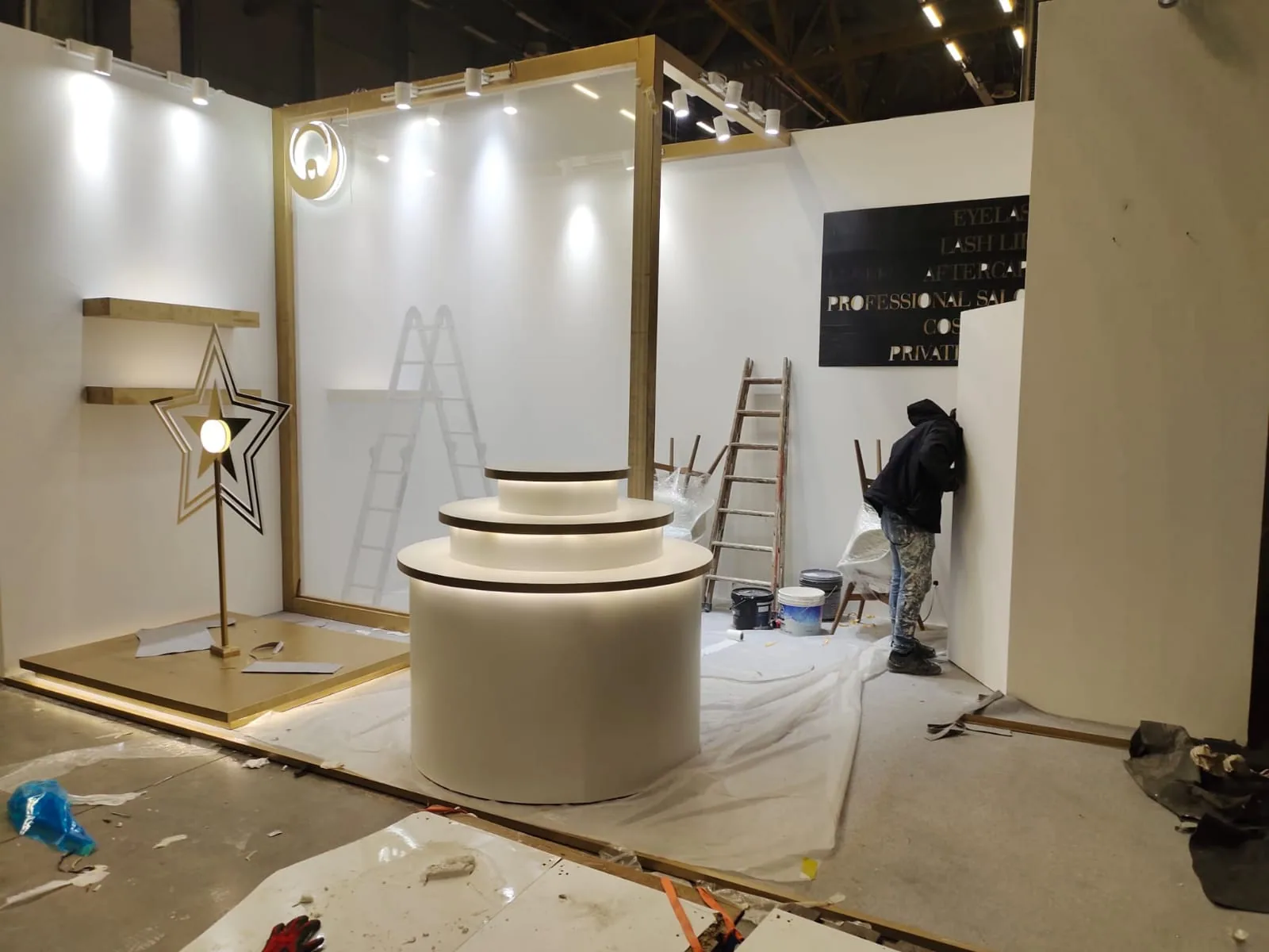 Exhibition stand at Cosmoprof Worldwide Bologna, Bologna Fiere — installation by Echo Expo