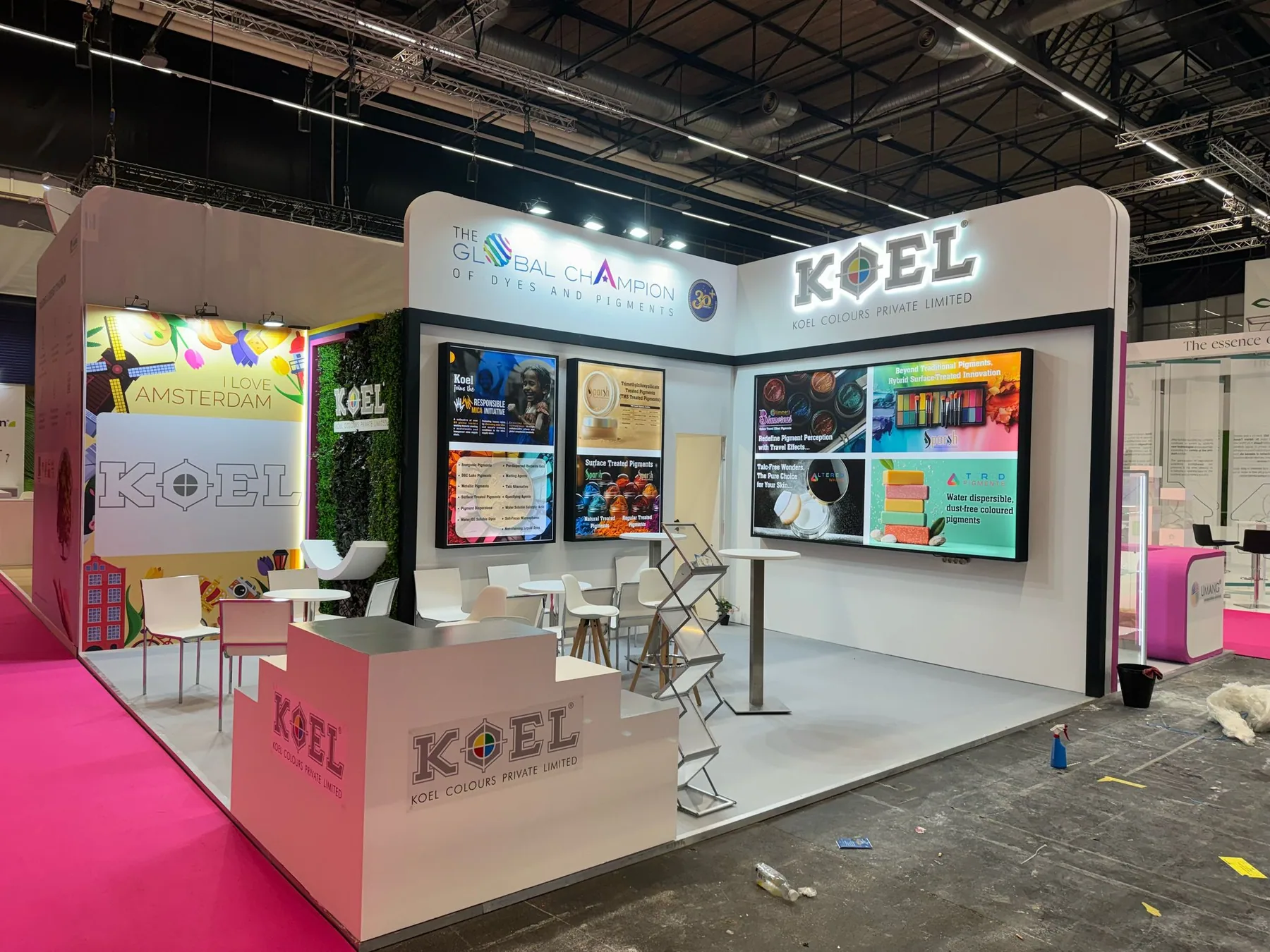 Koel Colours exhibition stand at in-cosmetics Global, RAI Amsterdam — designed and built by Echo Expo
