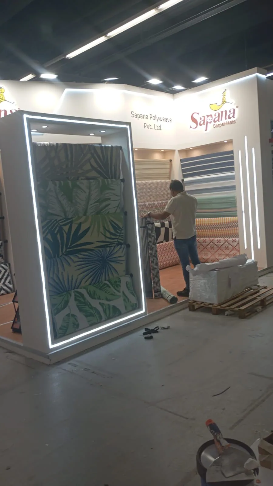Sapana Polyweave carpet and mat exhibition stand build at Ambiente 2025, Messe Frankfurt, 7–11 February 2025 — installation by Echo Expo